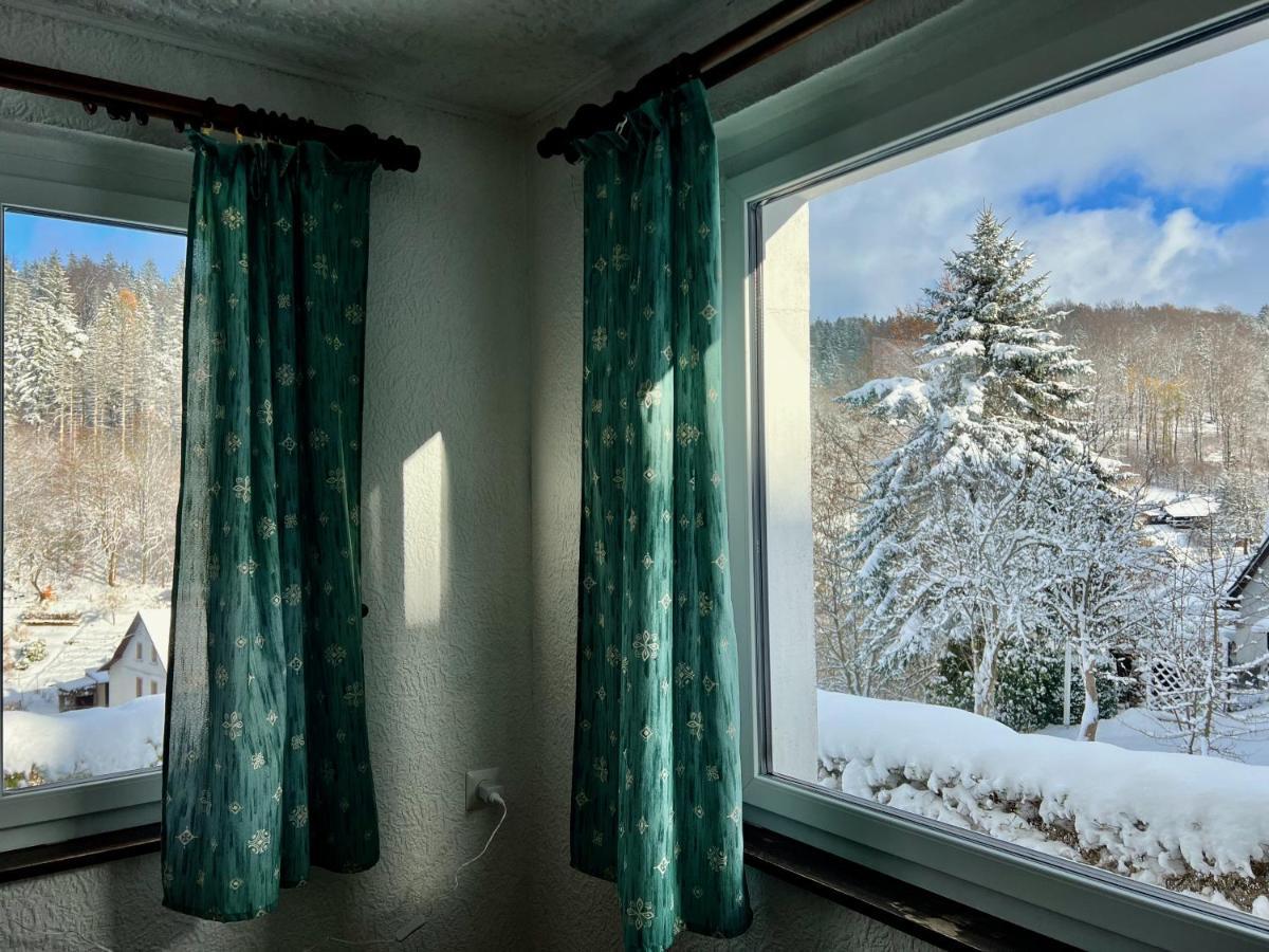 Urige Berghuette Mit Kamin Und Sauna Im Erzgebirge Nahe Schwarzwassertal Pobershau Exterior photo
